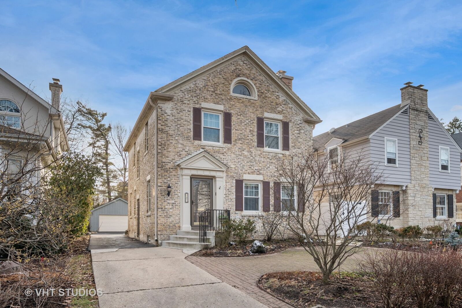 Property Photo:  704 Roger Avenue  IL 60043 