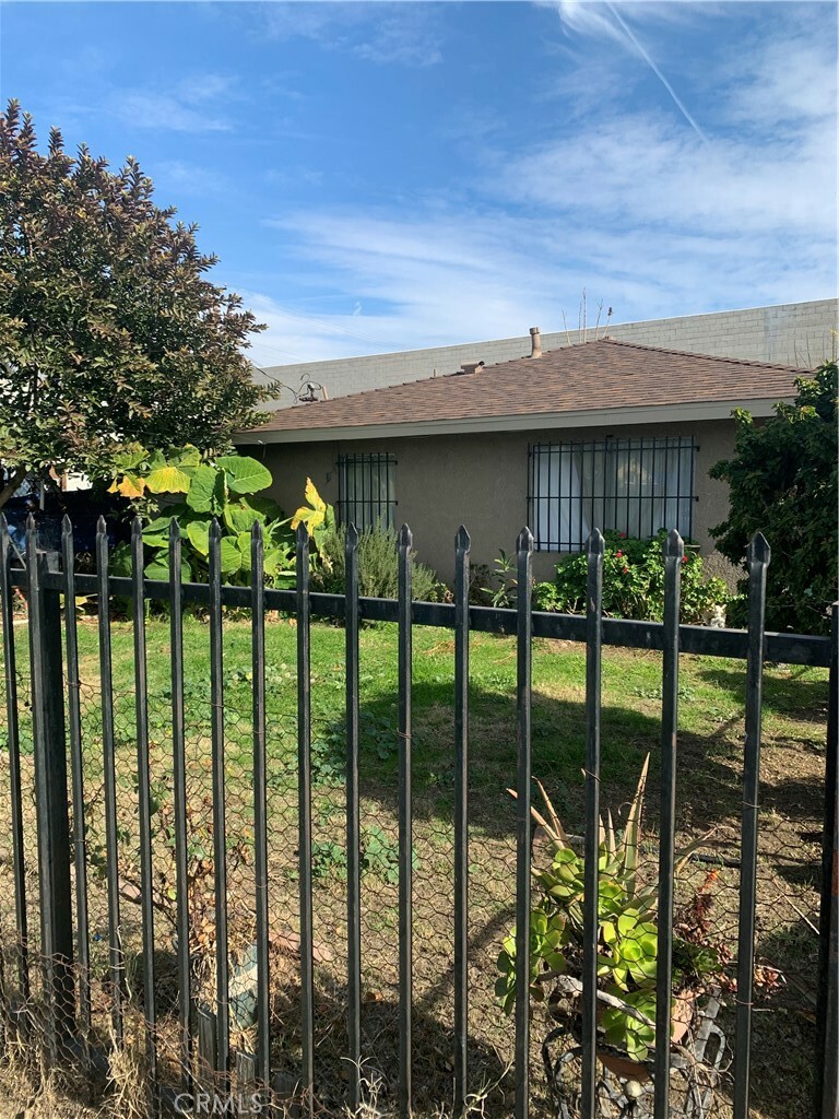 Property Photo: 10931 Kadota Avenue CA 91766