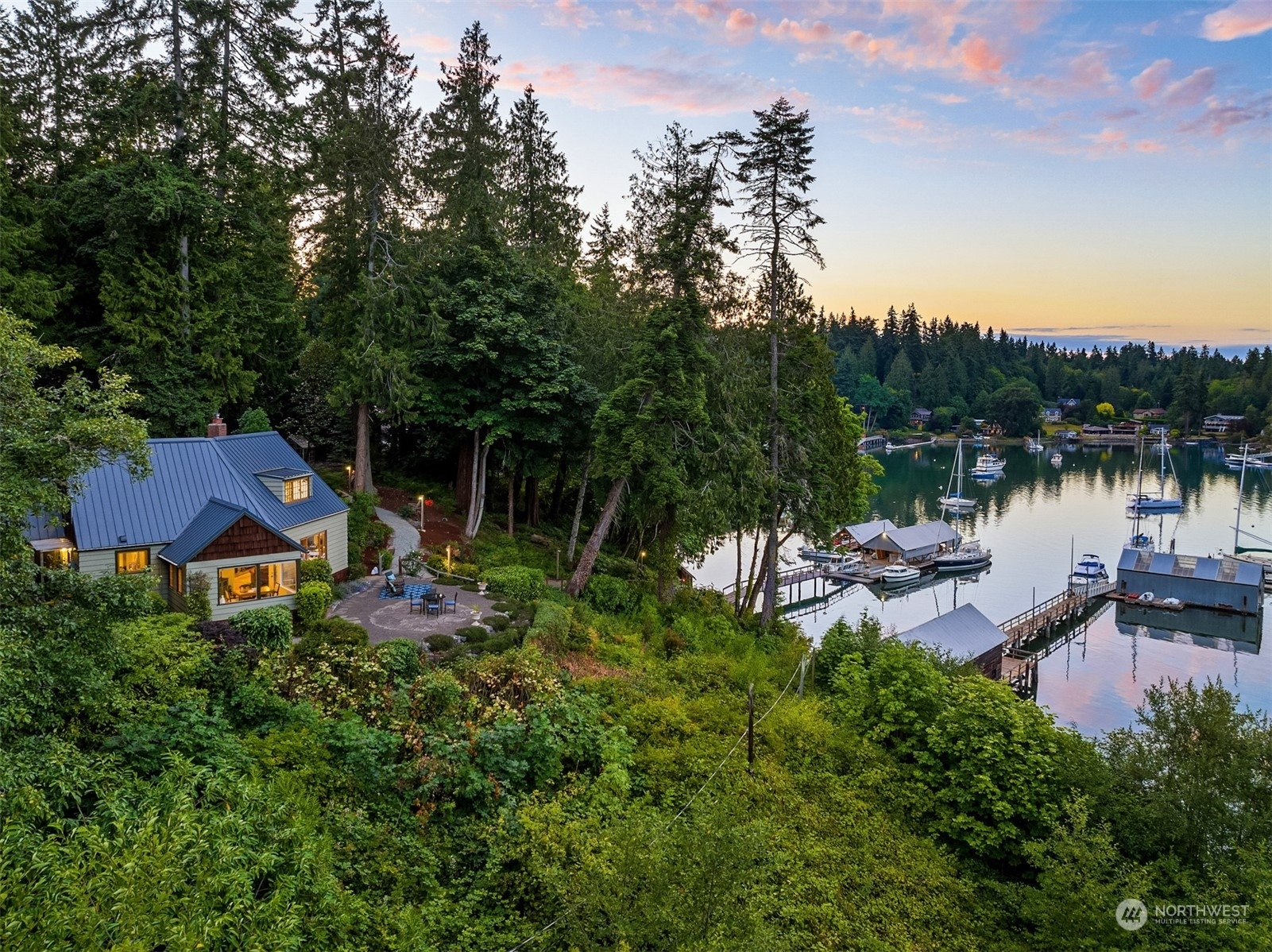 Property Photo:  8260 NE Hidden Cove Road  WA 98110 