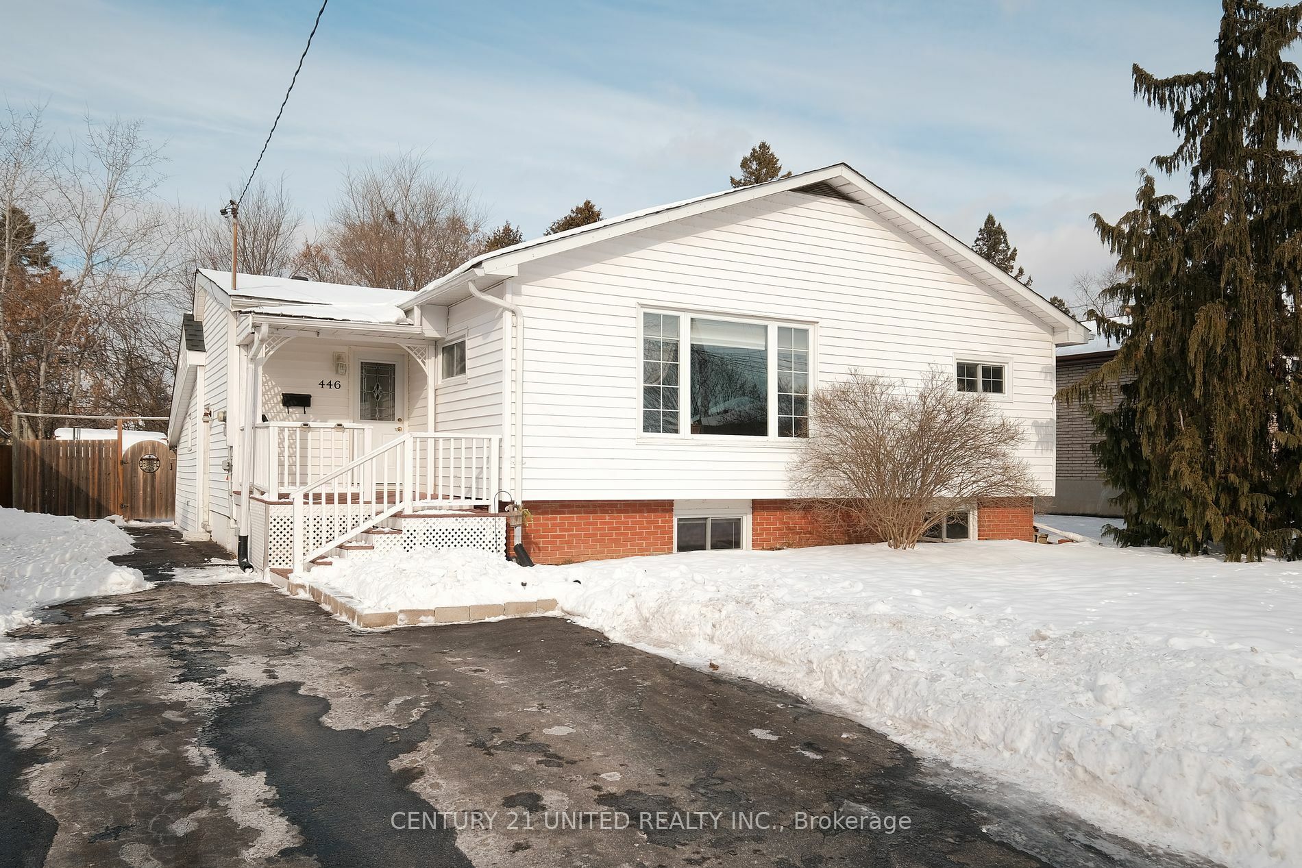 Property Photo: 446 Cameron St ON K9J 3Z3