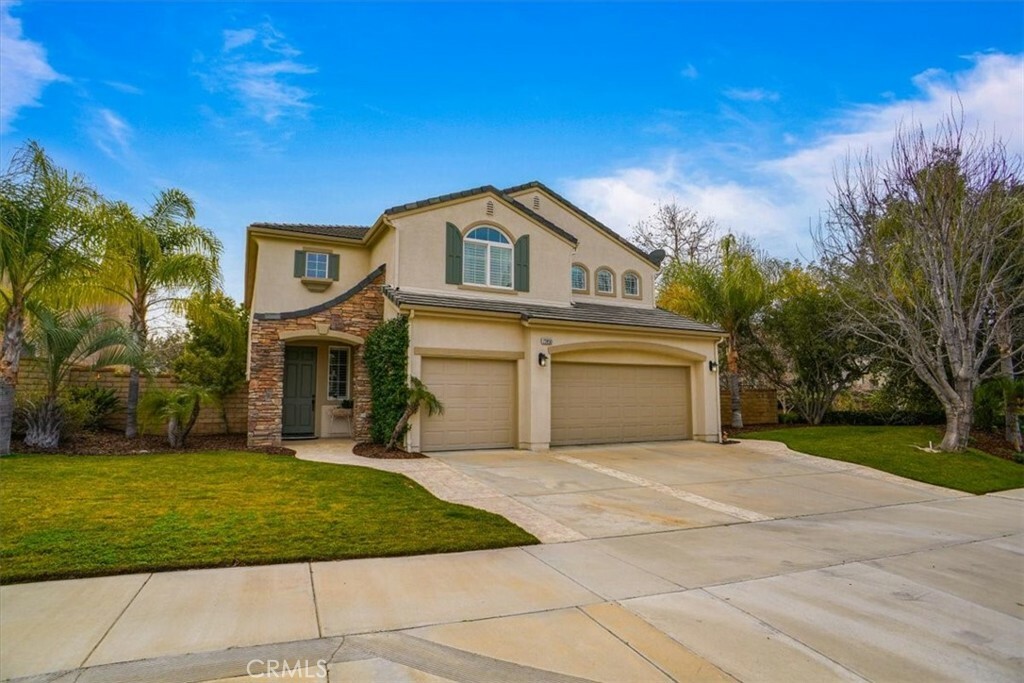 Property Photo:  23950 Rancho Court  CA 91354 