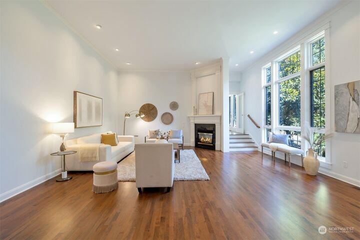 Property Photo:  3715 96th Avenue NE  WA 98033 