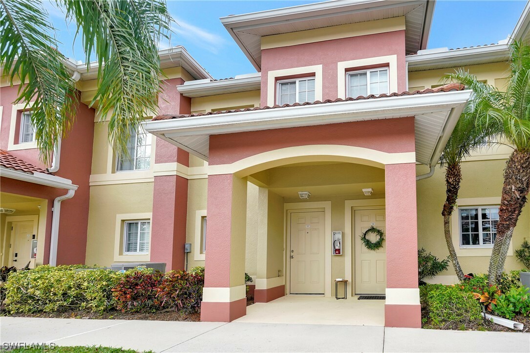 Property Photo: 9460 Ivy Brook Run 707 FL 33913