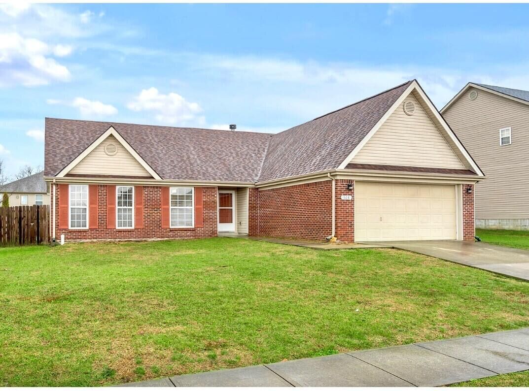 Property Photo:  608 Leverton Place  KY 40475 