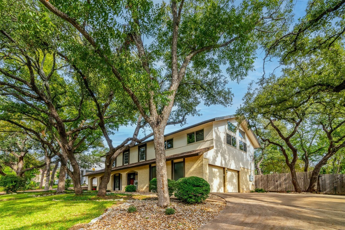 Property Photo:  9411 Spring Hollow Drive  TX 78750 