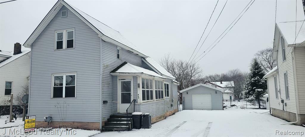 Property Photo:  406 Caroline  MI 48732 1147 