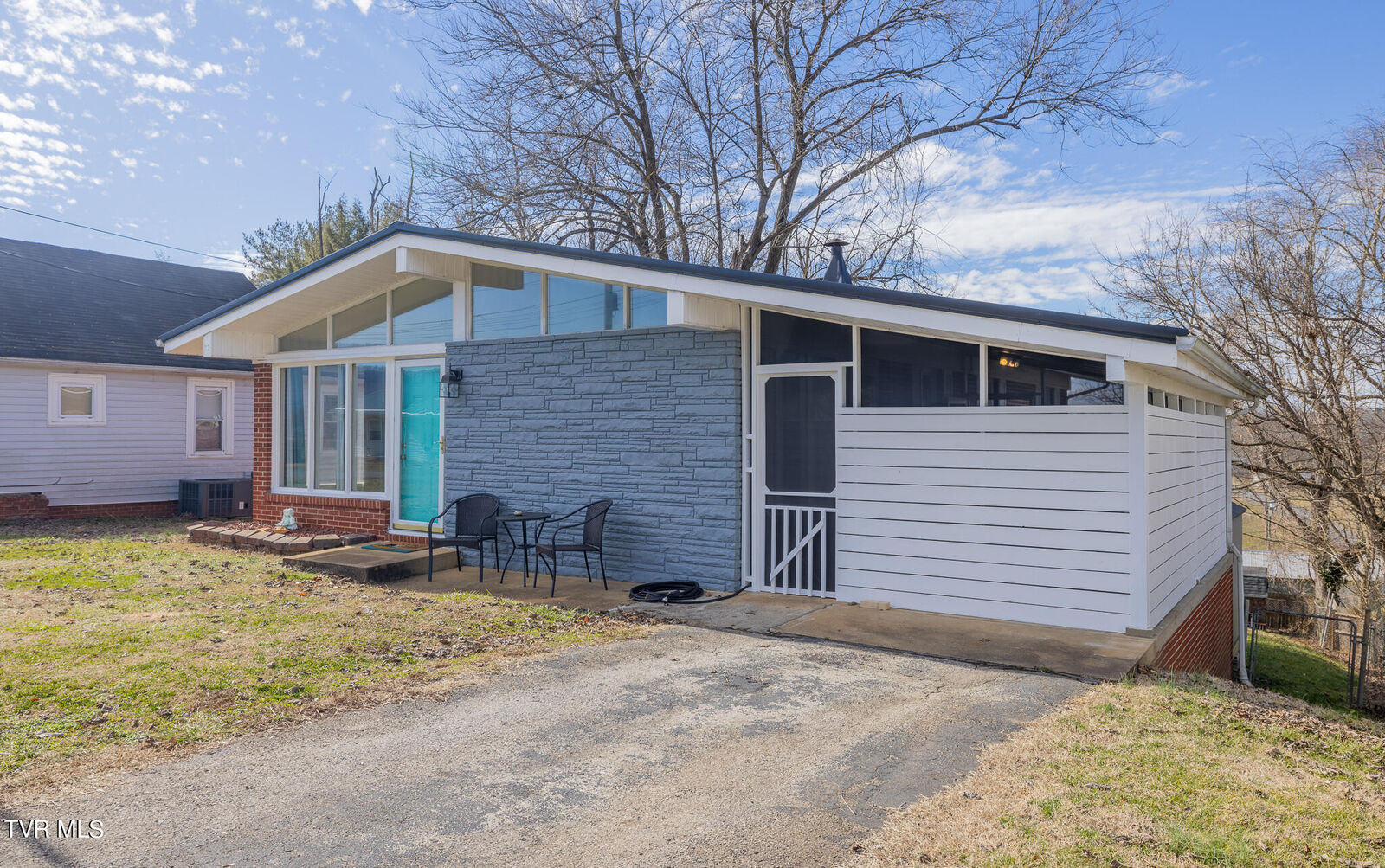 Property Photo: 130 Ridgeway Avenue TN 37642