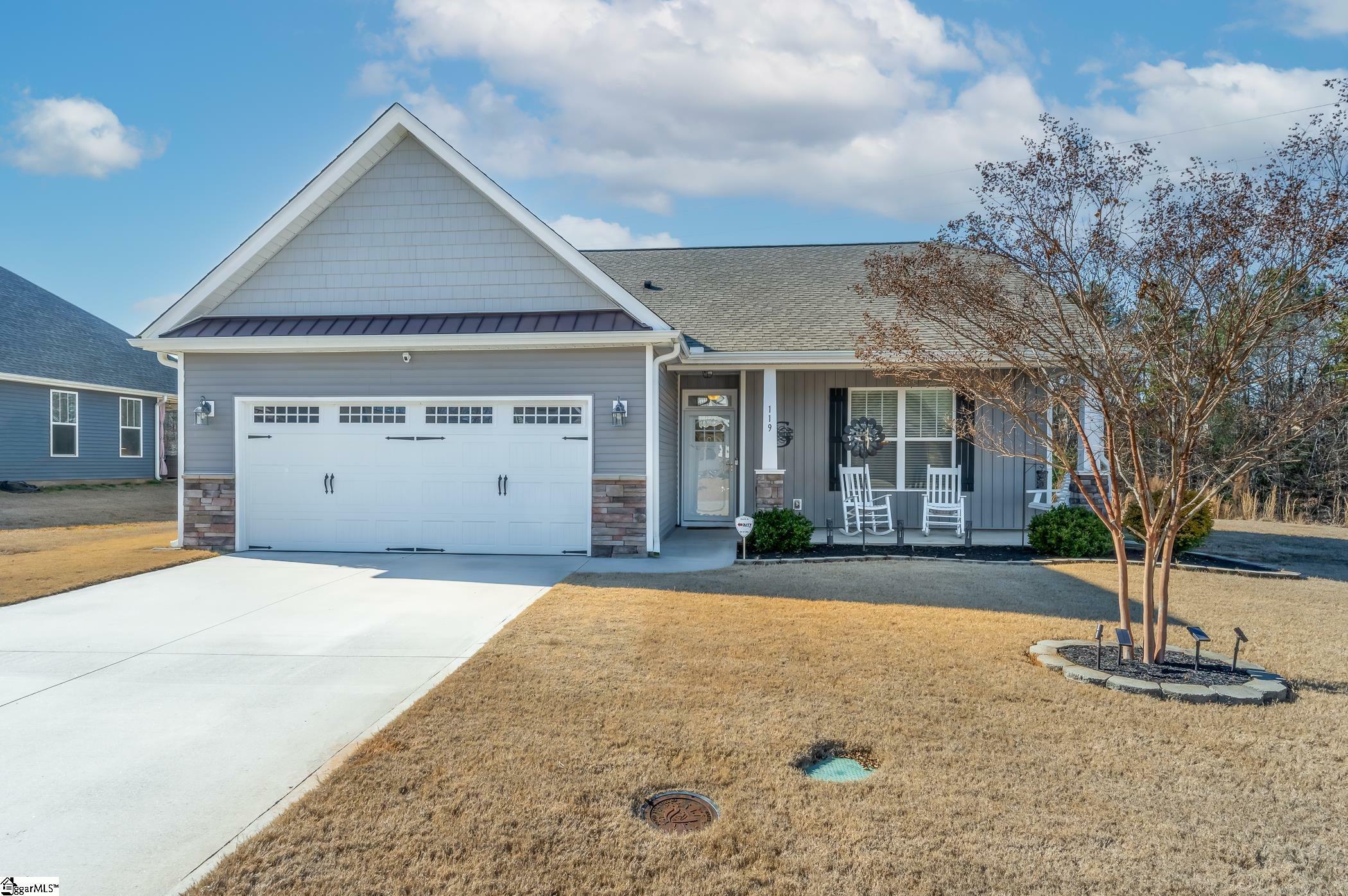 Property Photo: 119 Forest Ridge Way SC 29617