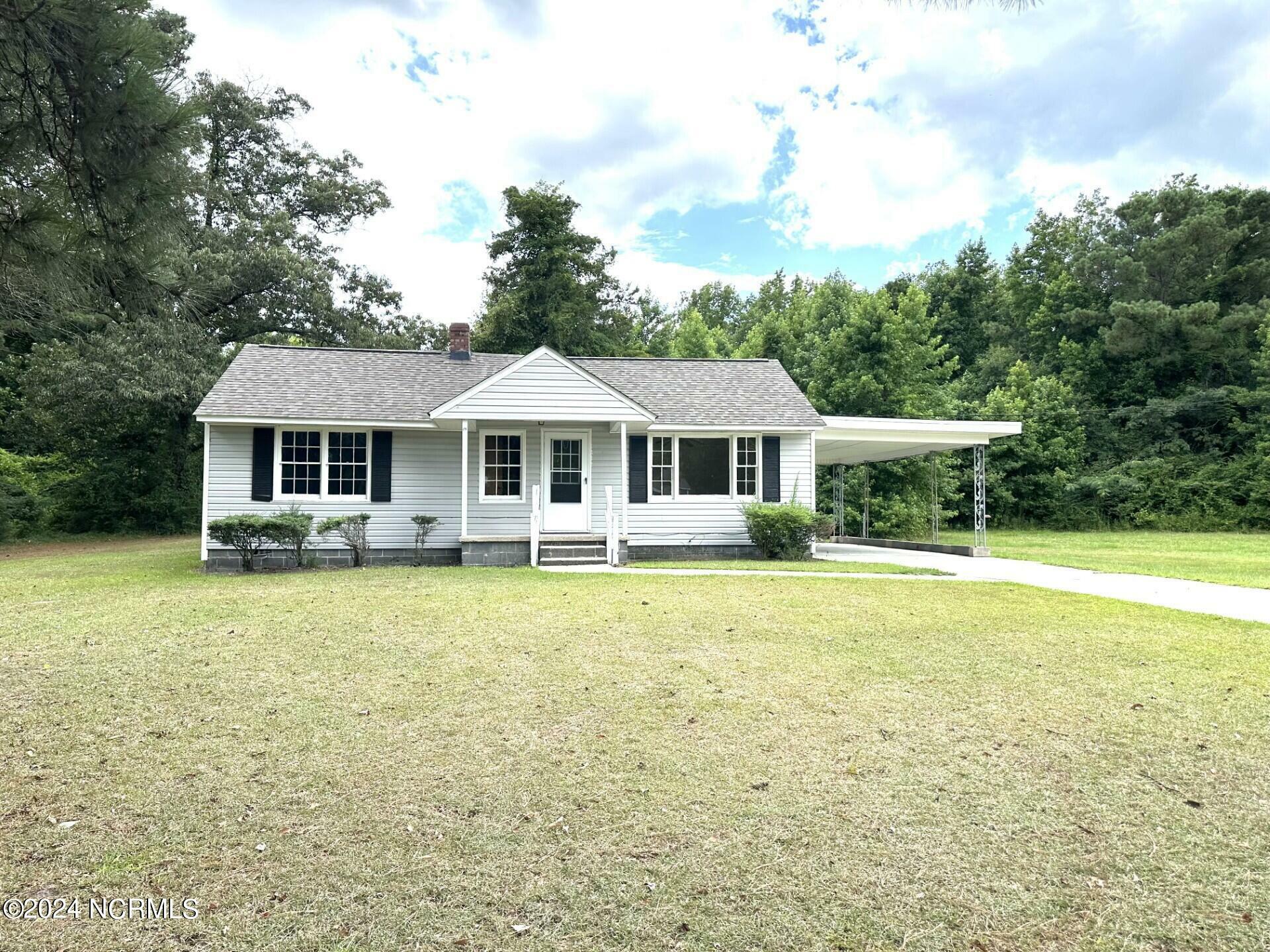 Property Photo:  634 Haw Branch Road  NC 28574 