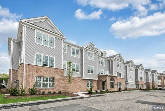 Property Photo:  5209 Rio Vista Lane  NJ 07647 