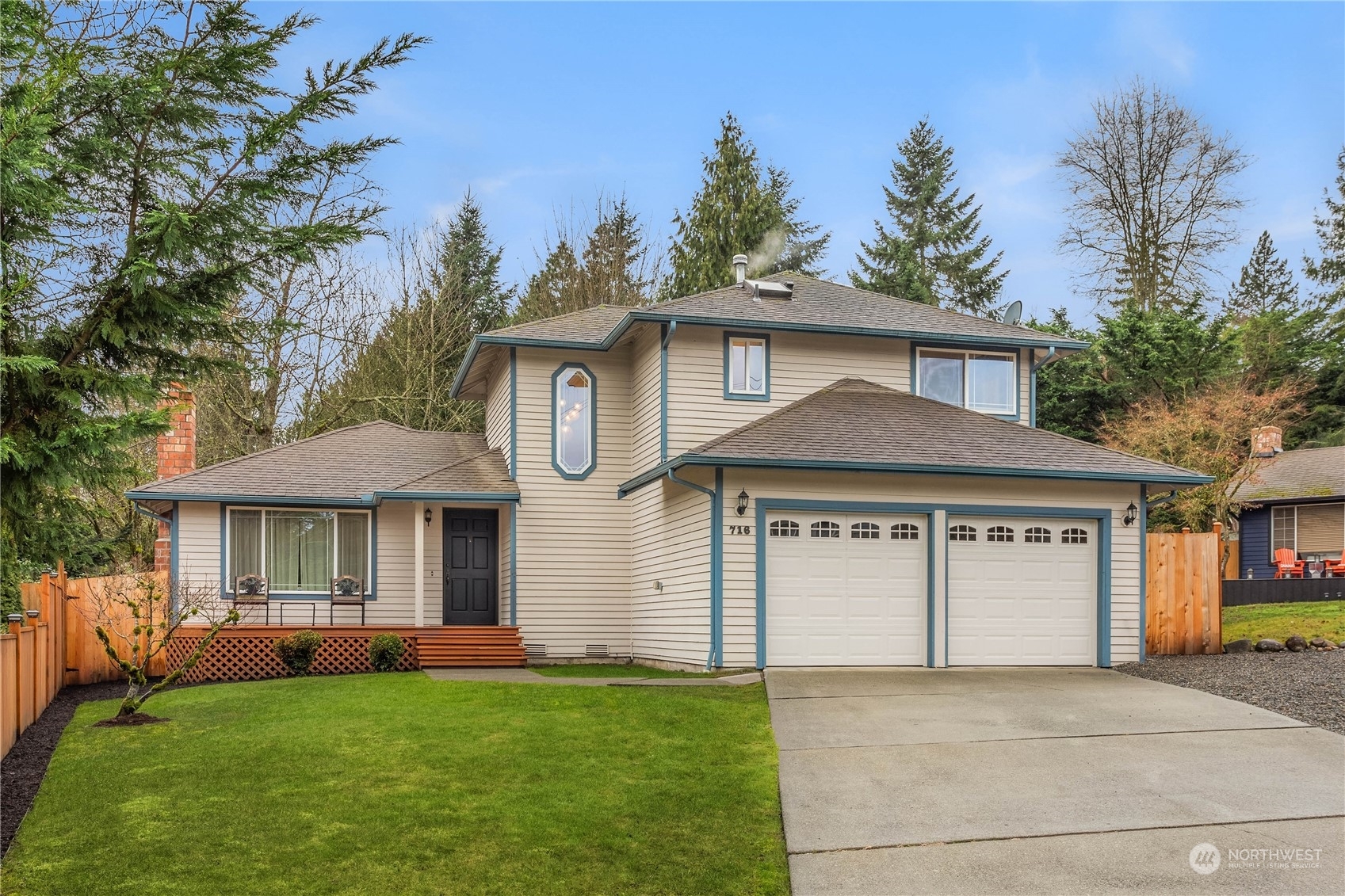 Property Photo:  716 213th Street SE  WA 98021 