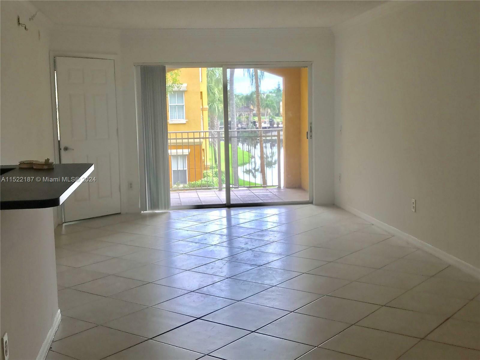 Property Photo:  165 NW 96th Ter 3203  FL 33024 