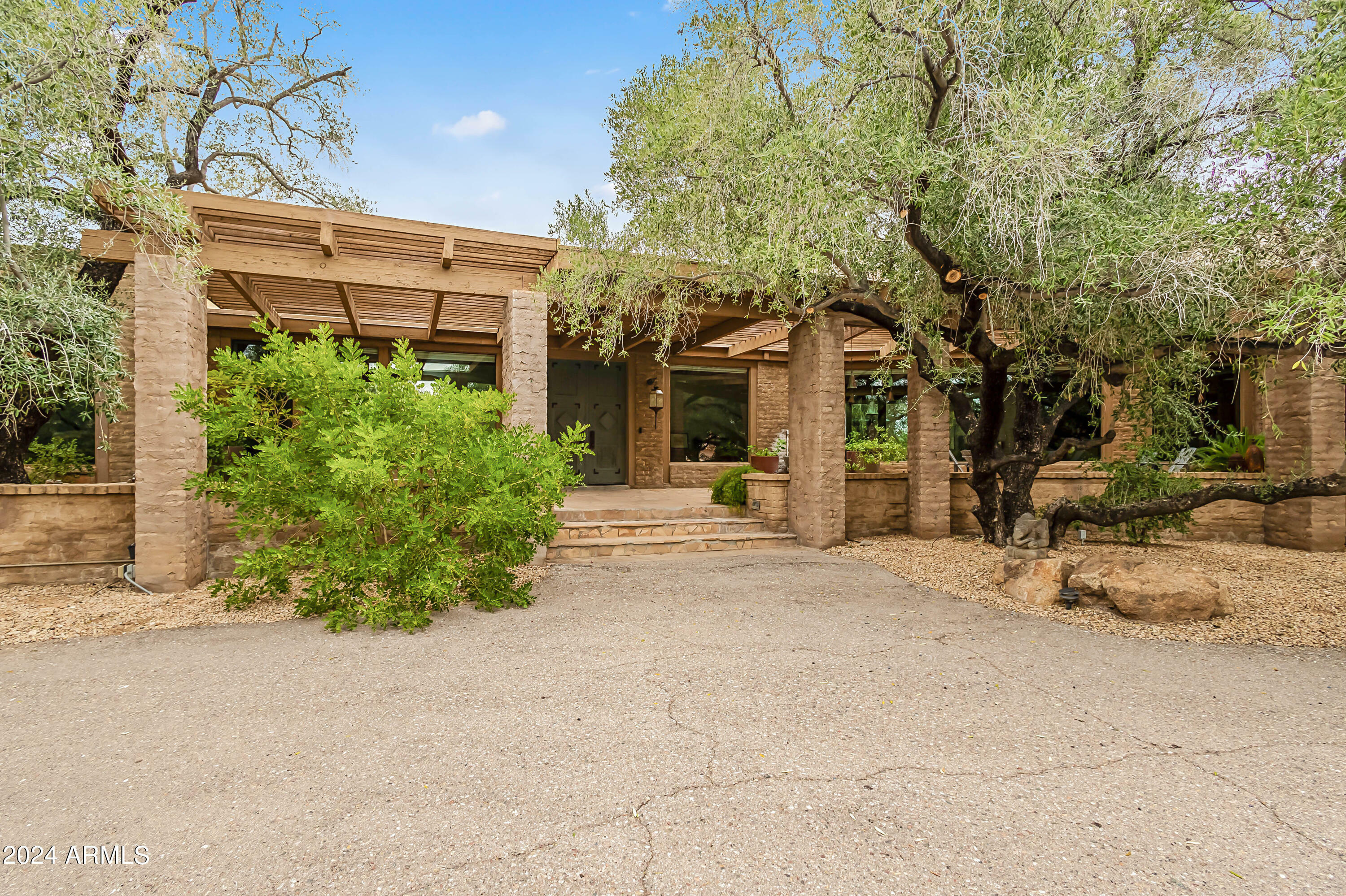 Property Photo:  4202 E Lakeside Lane  AZ 85253 