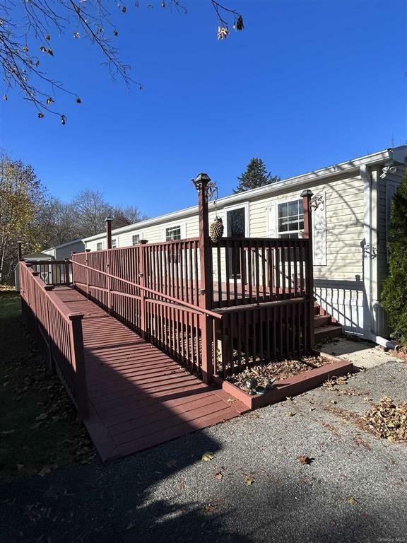 Property Photo:  60 Surry Lane  NY 12538 