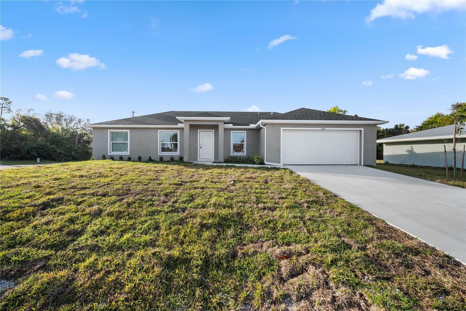 Property Photo:  22611 Morocco Avenue  FL 33952 