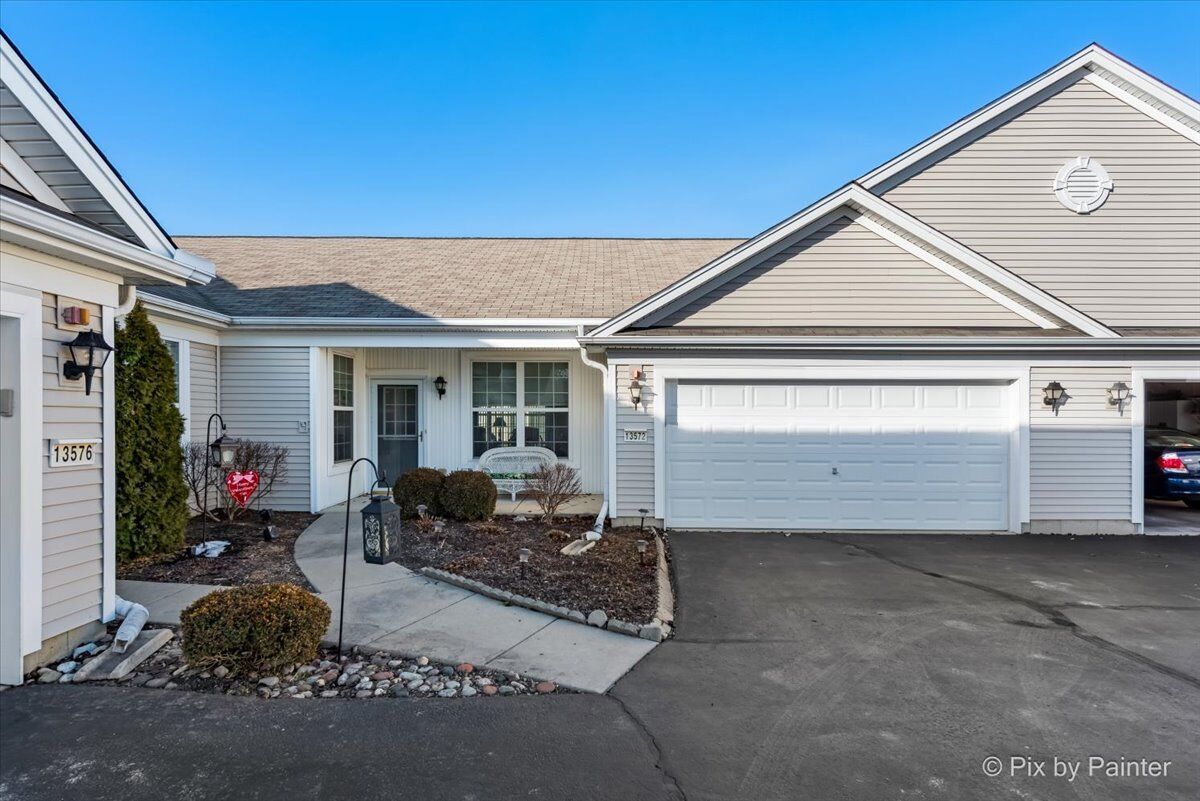 Property Photo: 13572 Hemlock Road 13572 IL 60142