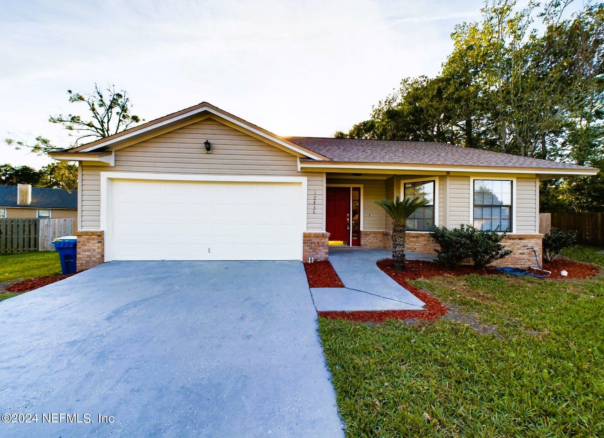 Property Photo:  12436 W Swallow Hawk Court W  FL 32225 