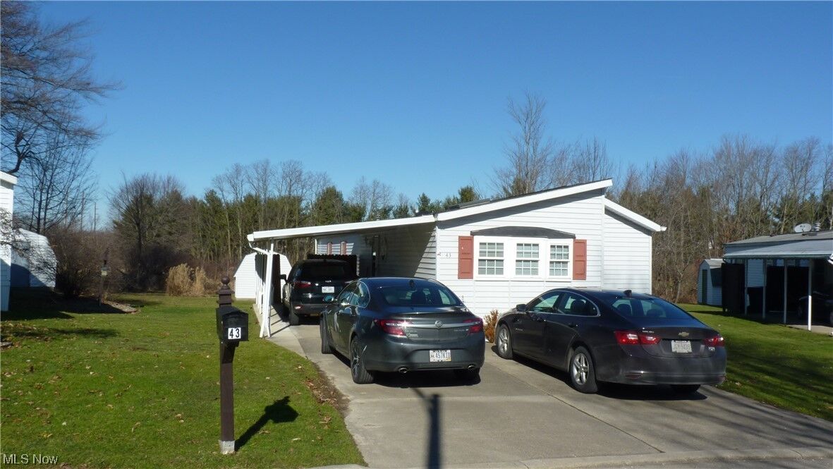 Property Photo:  1229 Columbiana Lisbon Road  OH 44408 