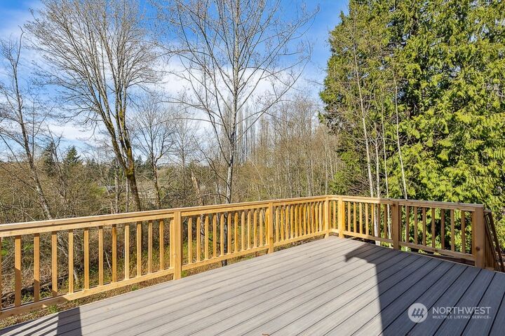 Property Photo: 7421 NE 203rd Street 7 WA 98028