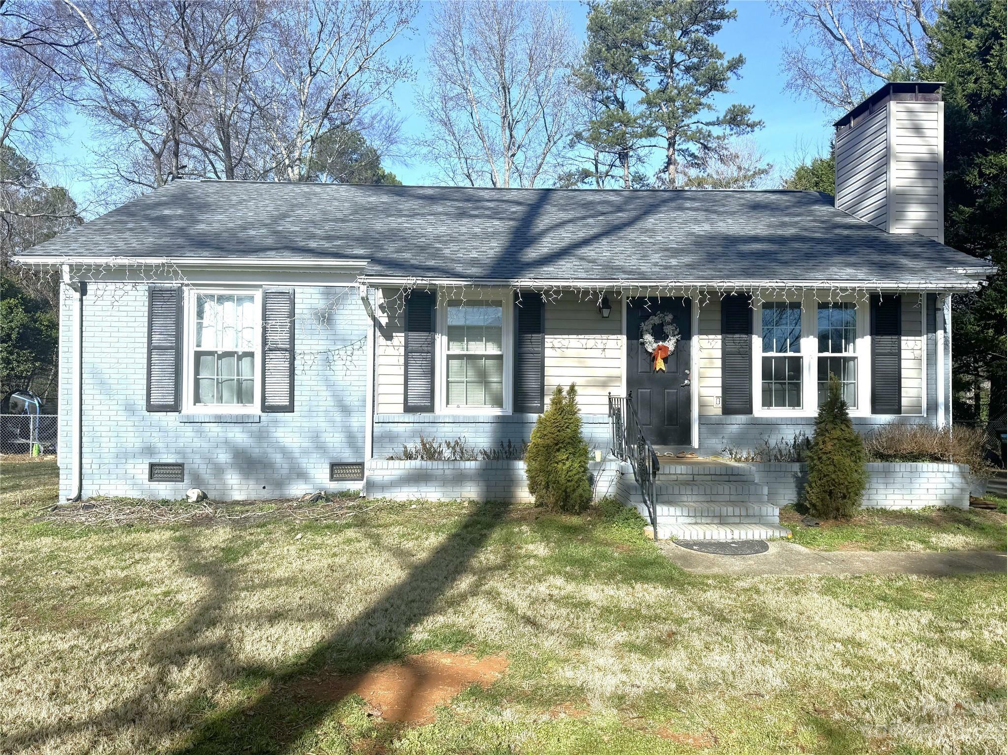 Property Photo:  7509 Davis Road  NC 28227 