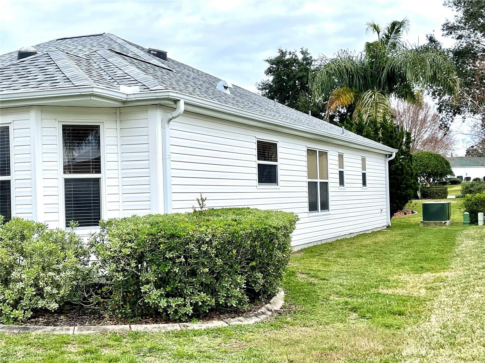 Property Photo:  17737 SE 85th Ellerbe Avenue  FL 32162 