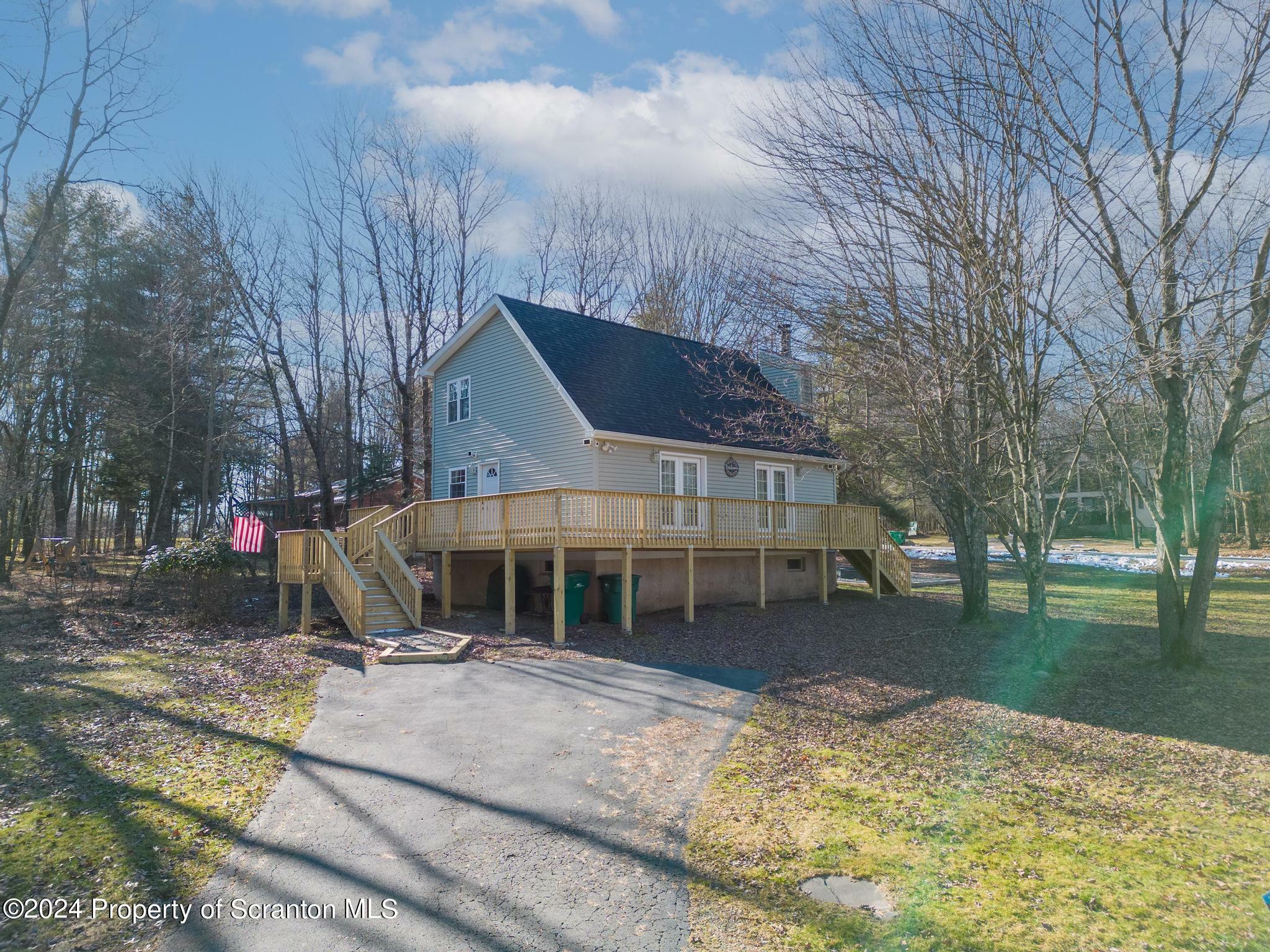 Property Photo:  107 Aspen Ridge Drive  PA 18428 