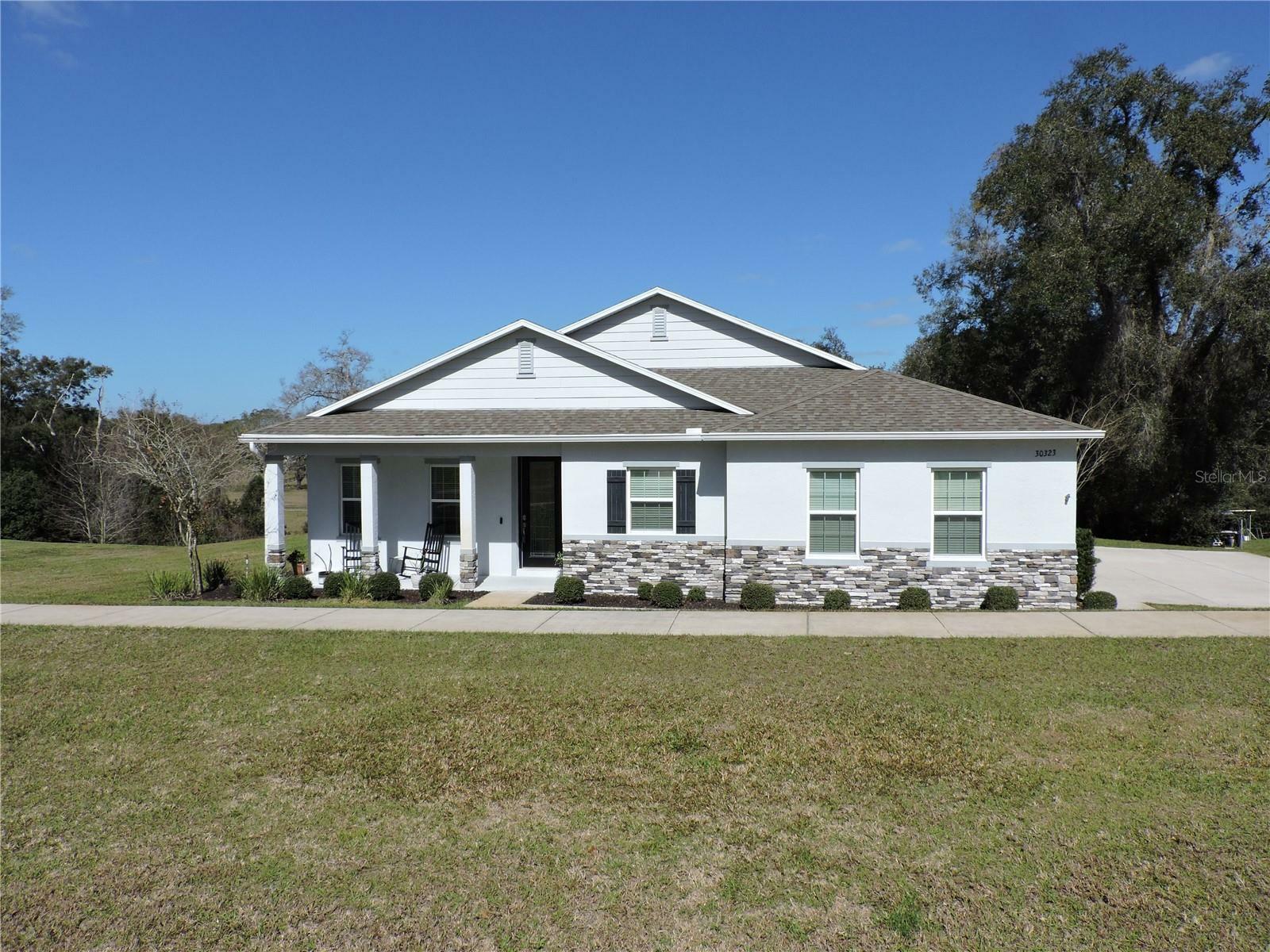 Property Photo:  30323 Plymouth Creek Circle  FL 32776 