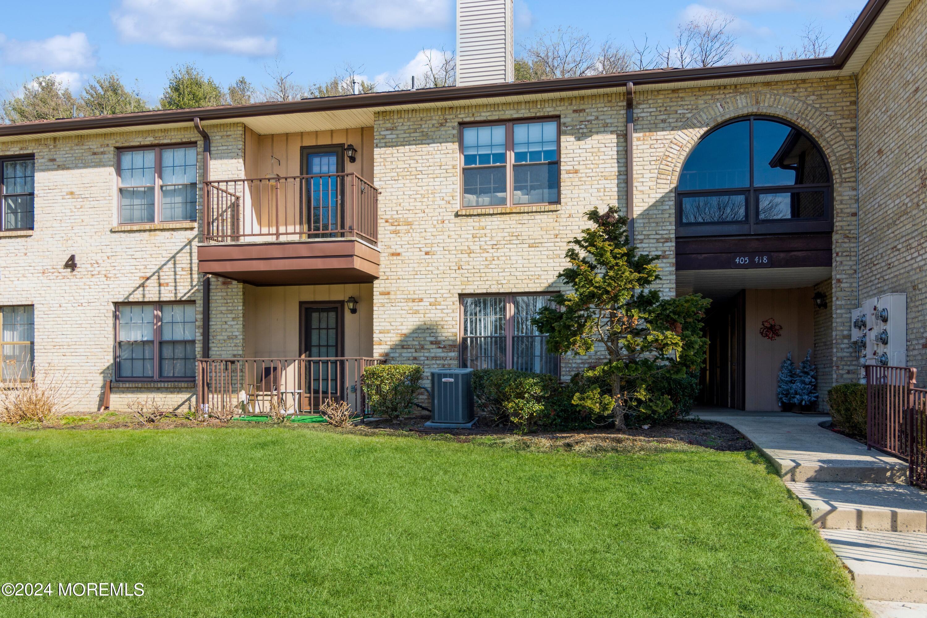 Property Photo:  405 Wellington Place  NJ 07747 