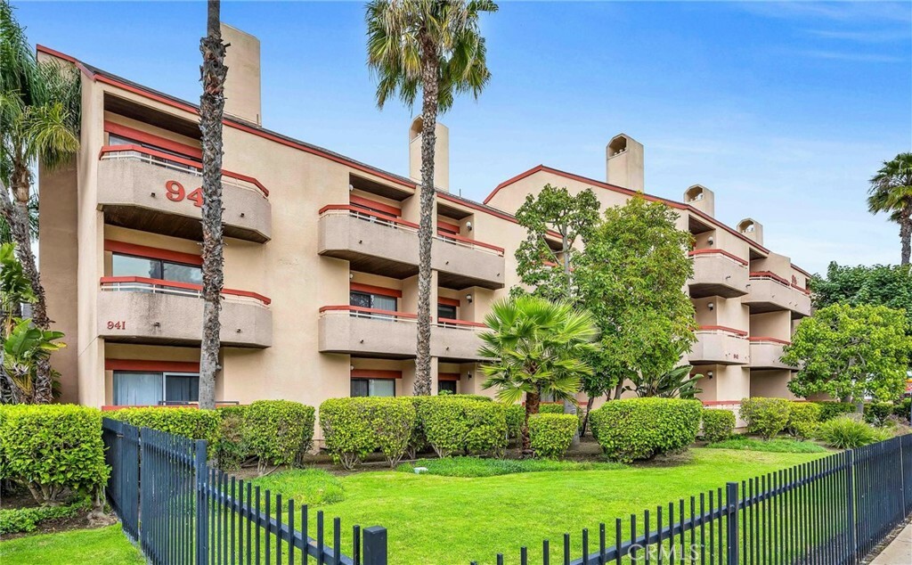 Property Photo:  941 W Carson Street 221  CA 90502 