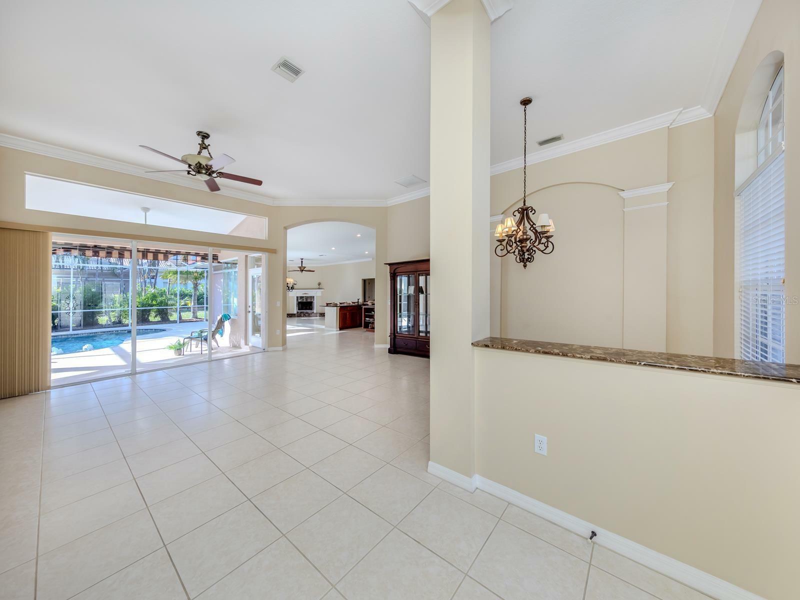 Property Photo:  670 May Apple Way  FL 34293 