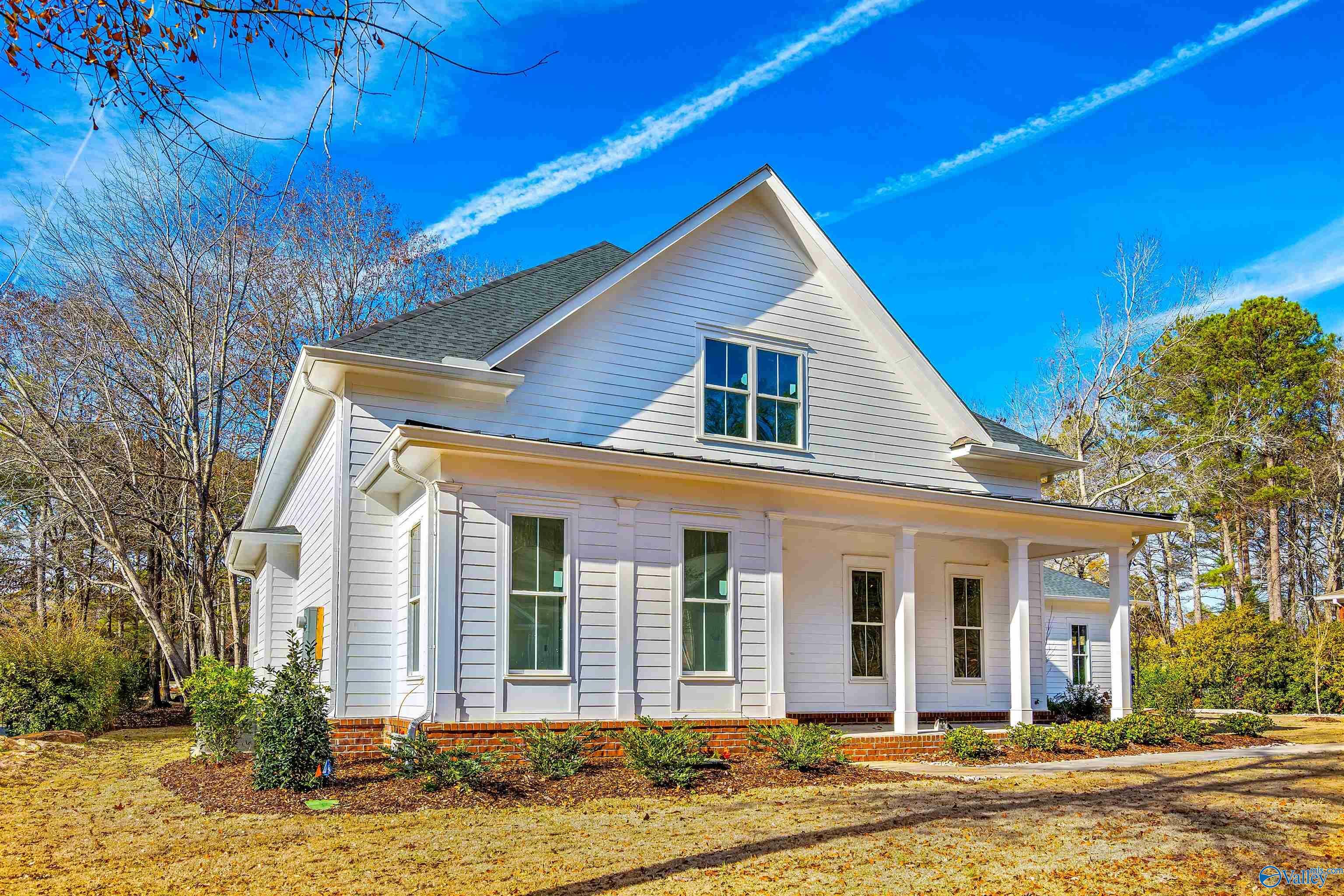 Property Photo:  784 Cherokee Ridge Drive  AL 35175 