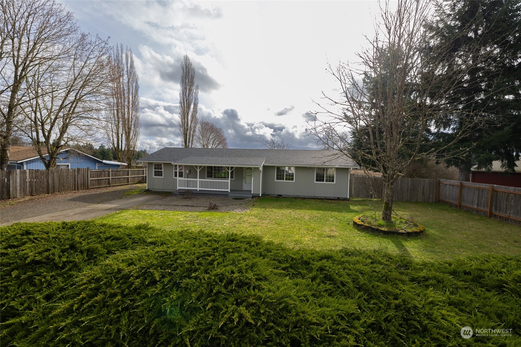 Property Photo:  2907 Crowder Place SE  WA 98589 