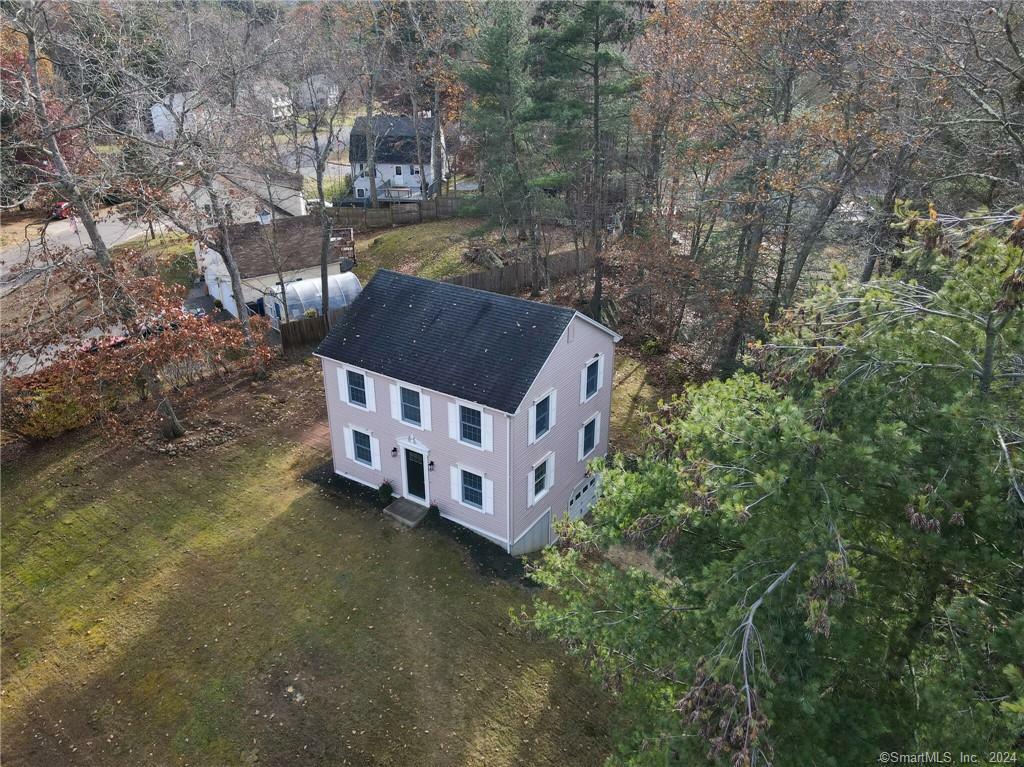 Property Photo:  1 Meadowbrook Drive  CT 06076 