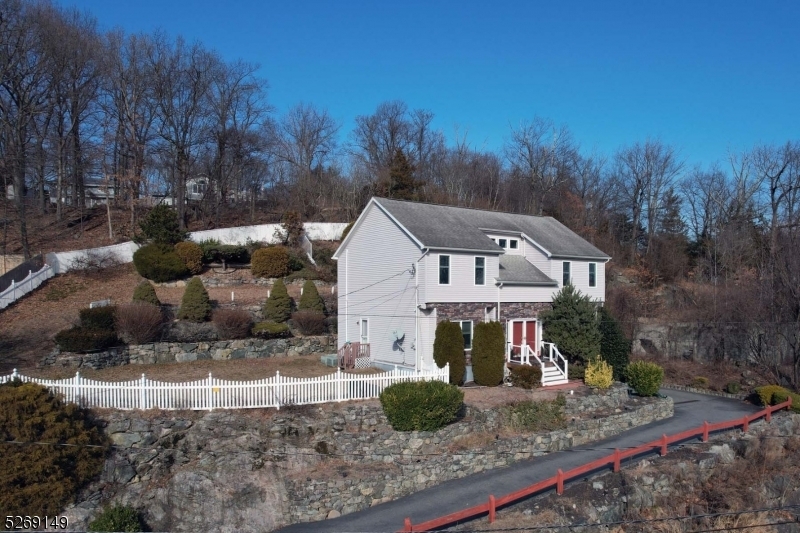 Property Photo:  77 Knolls Rd  NJ 07403 