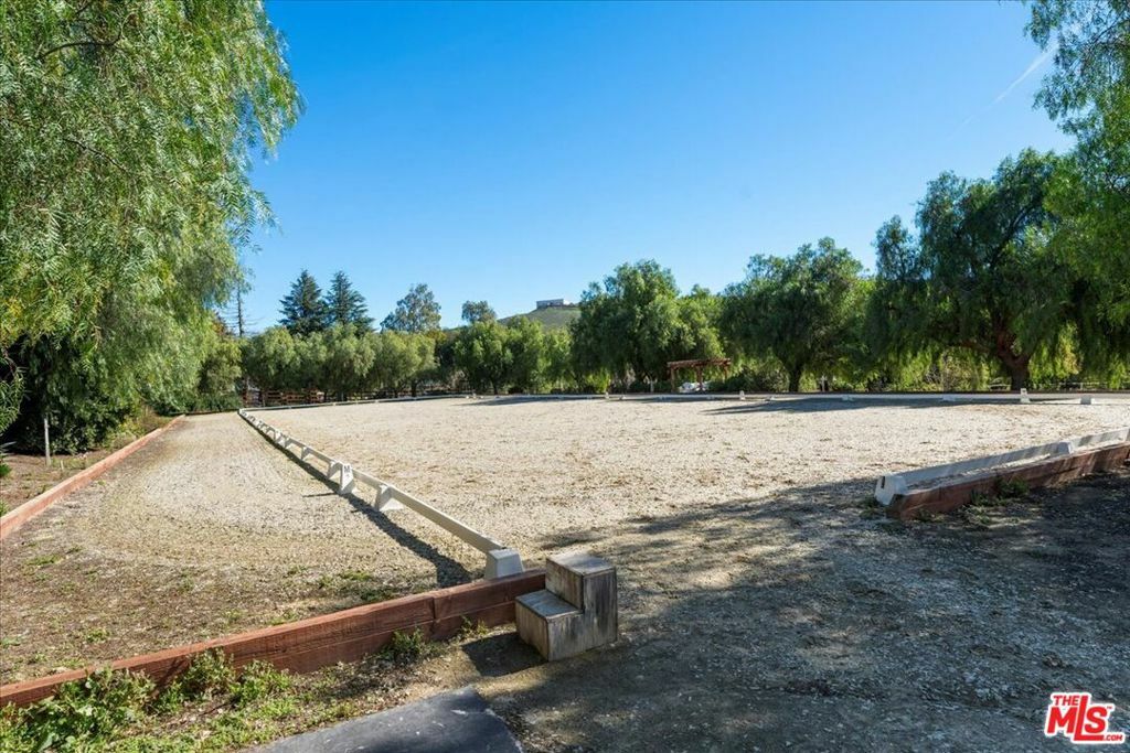 Property Photo:  15606 Tierra Rejada Road  CA 93021 