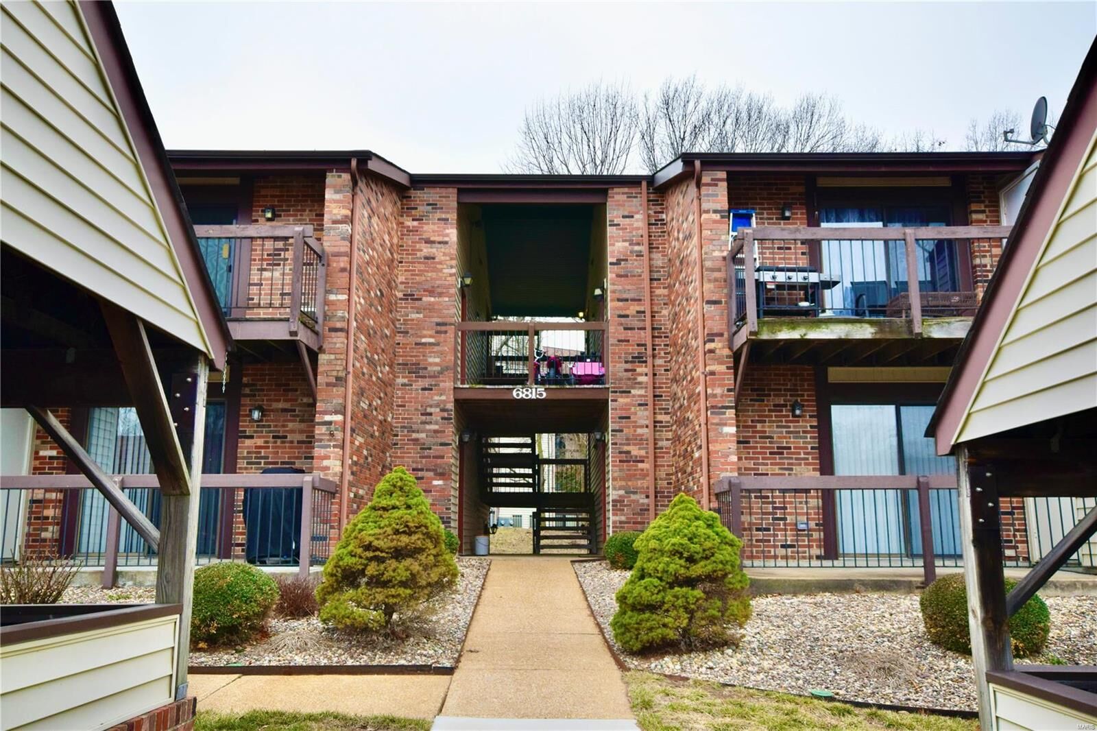 Property Photo: 6815 Cottage Grove Lane D MO 63129