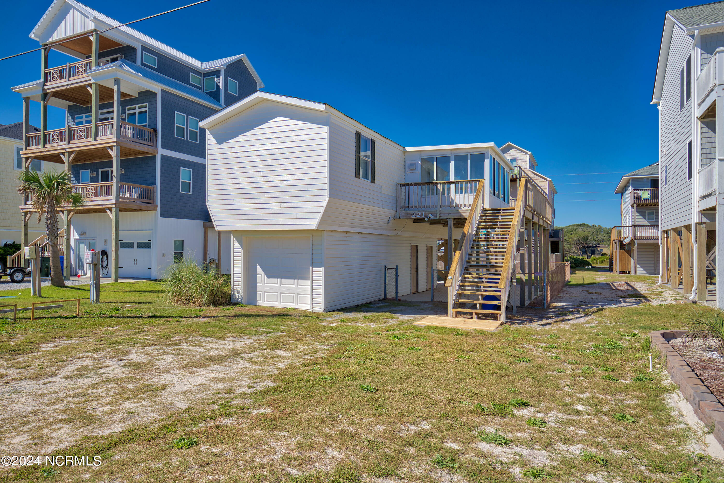 Property Photo:  221 Topsail Road  NC 28460 