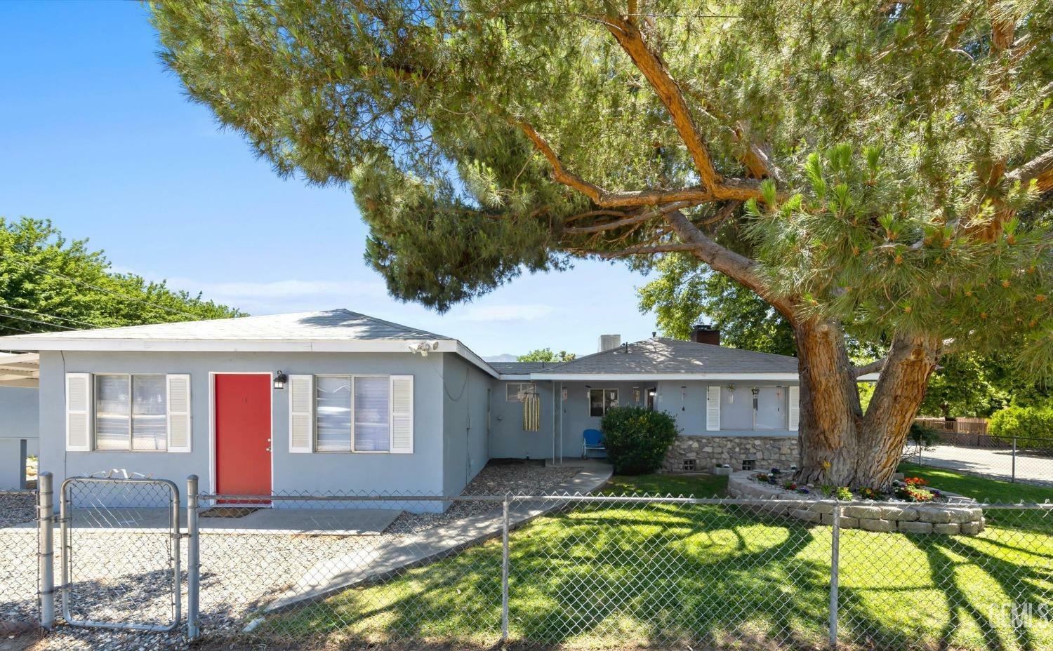 Property Photo:  2924 Claire Street  CA 93240 
