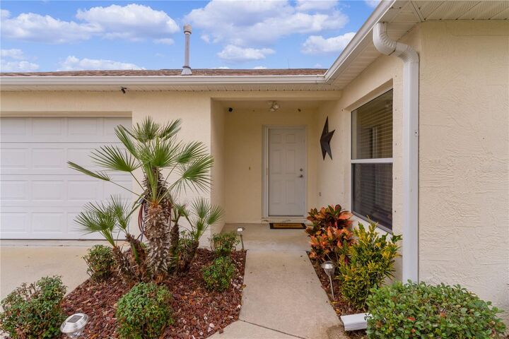 Property Photo: 8600 SE 166th Martin Lane FL 32162