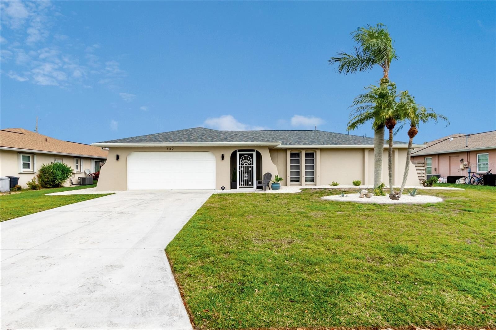 Property Photo:  442 Sunnyside Drive  FL 34293 