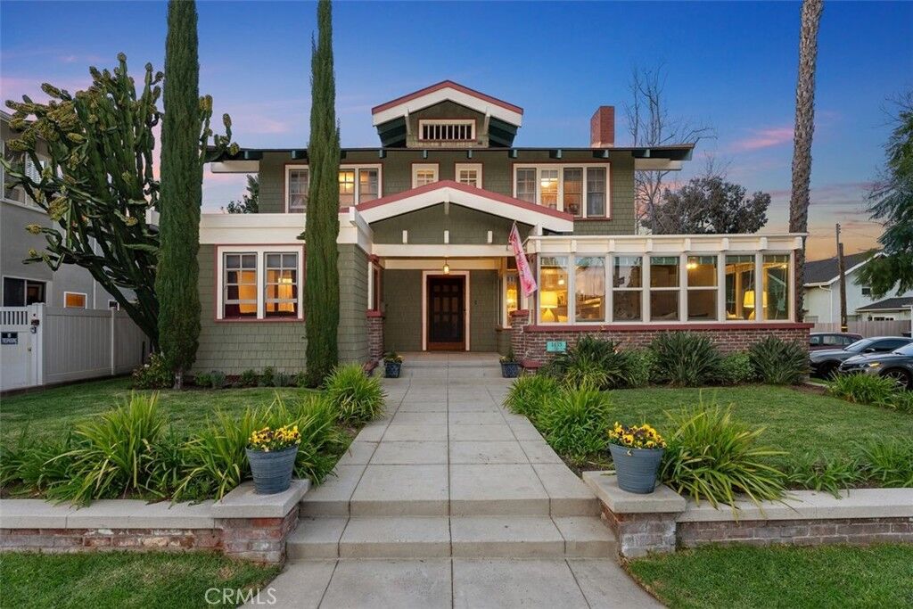 Property Photo:  1433 E 1st Street  CA 90802
