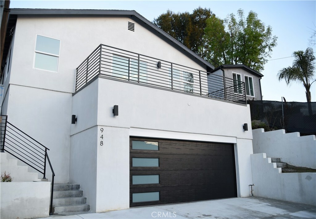 Property Photo: 948 Geraghty Avenue CA 90063