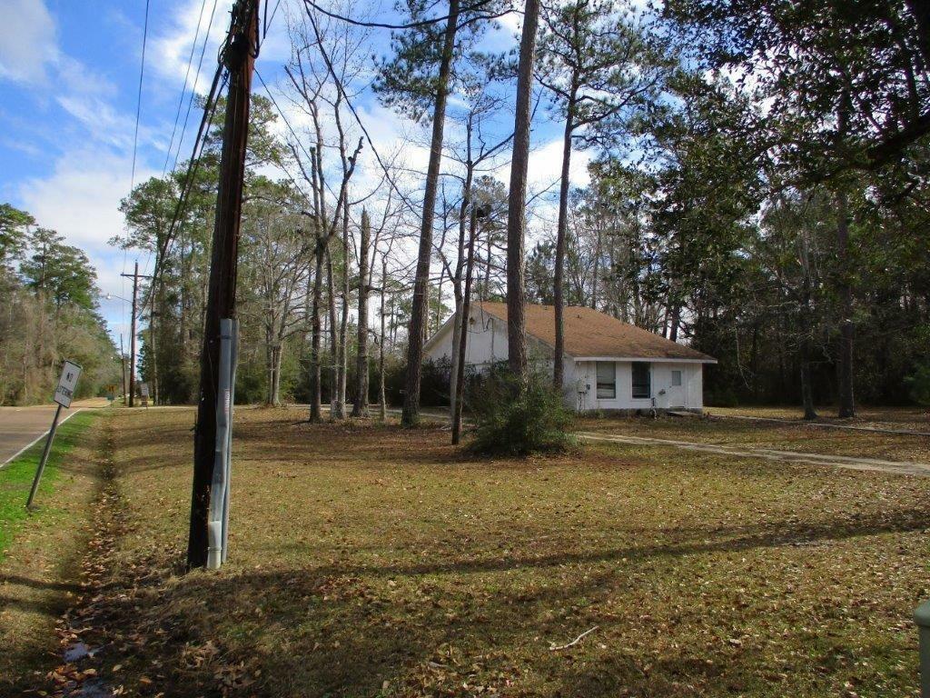 Property Photo:  1050 Old River Road  LA 70461 