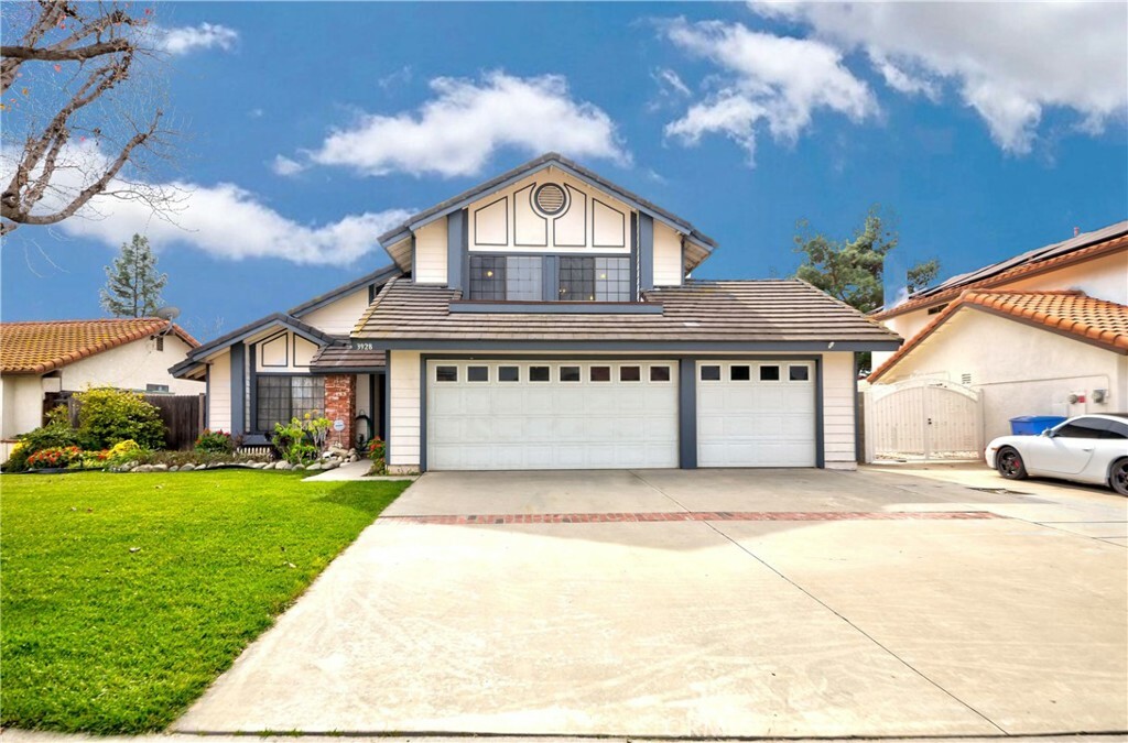 Property Photo:  3928 Rancho Del Oro Drive  CA 92505 