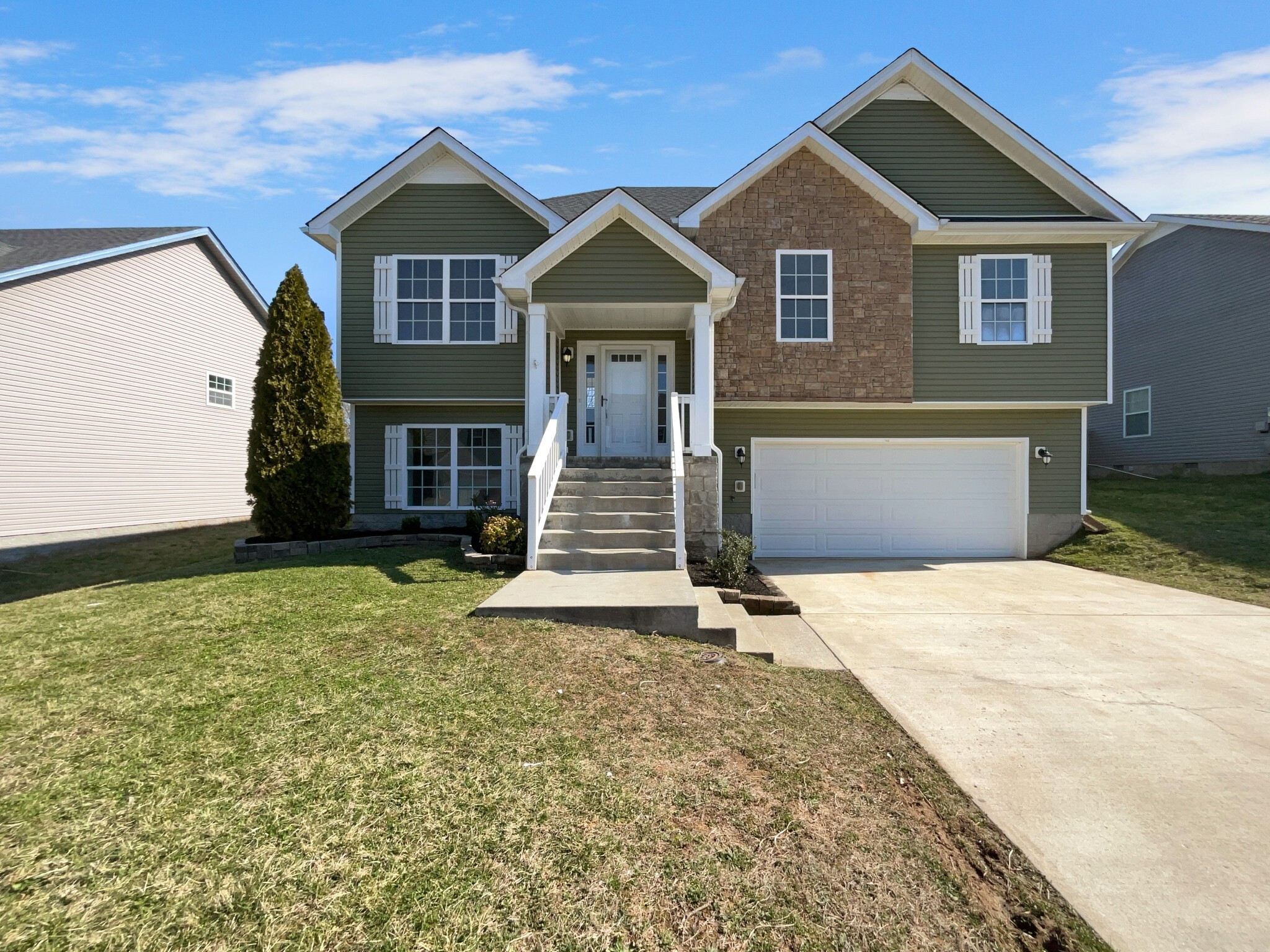 Property Photo: 1185 Meachem Dr TN 37042