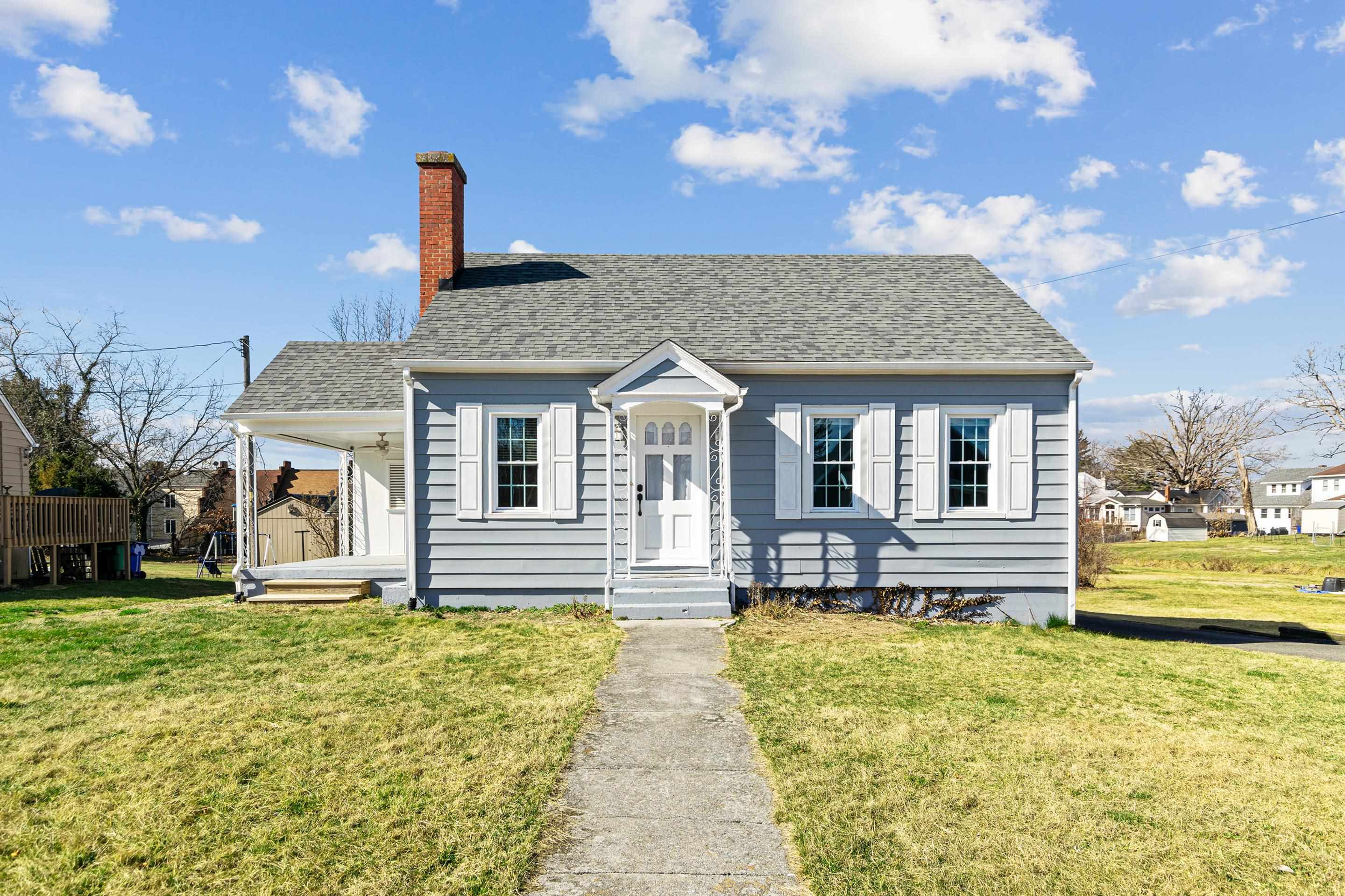 Property Photo:  208 Hagan Street  VA 24073 