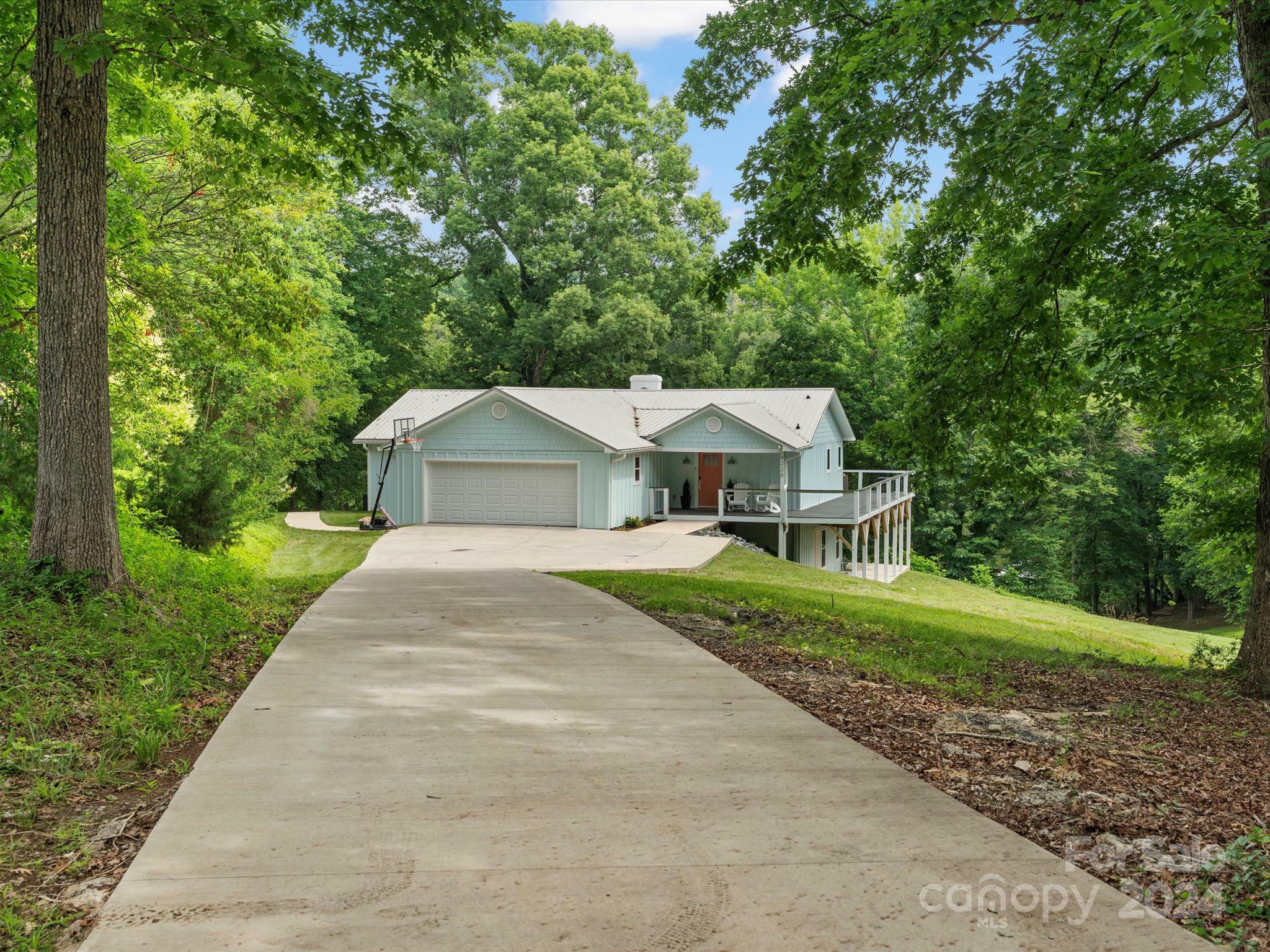 Property Photo:  6220 River Cabin Lane  NC 28278 