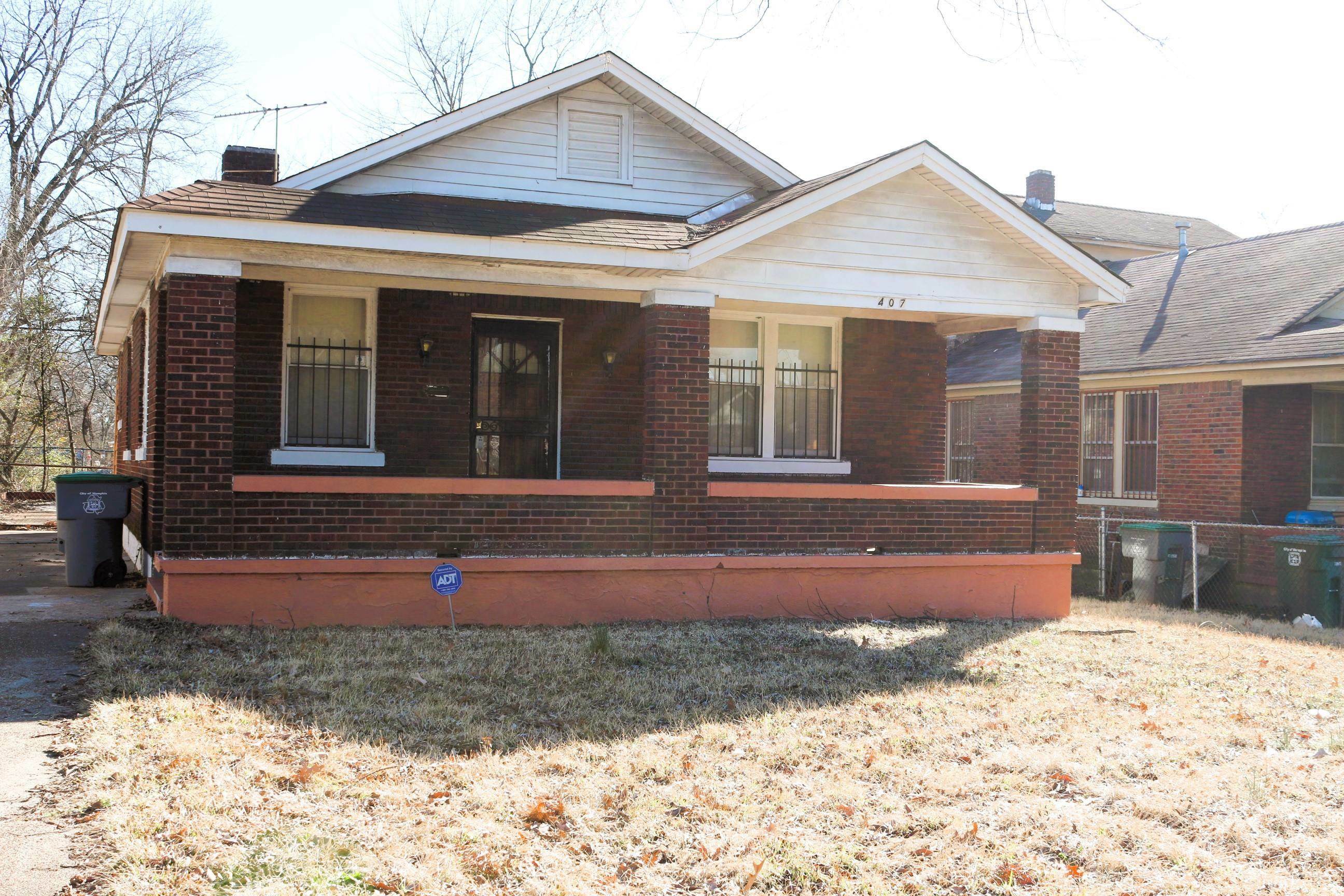 Property Photo:  407 S Parkway Ave E  TN 38106 