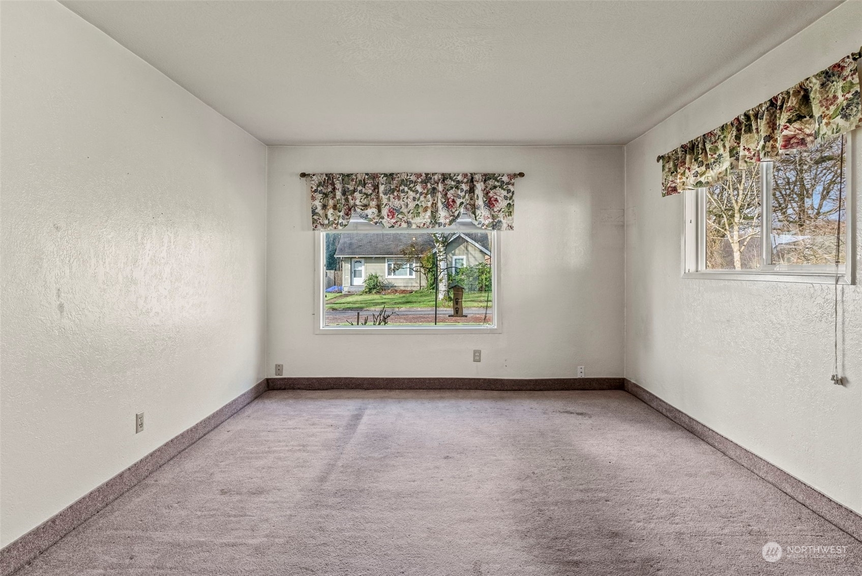 Property Photo: 660 18th Avenue WA 98632