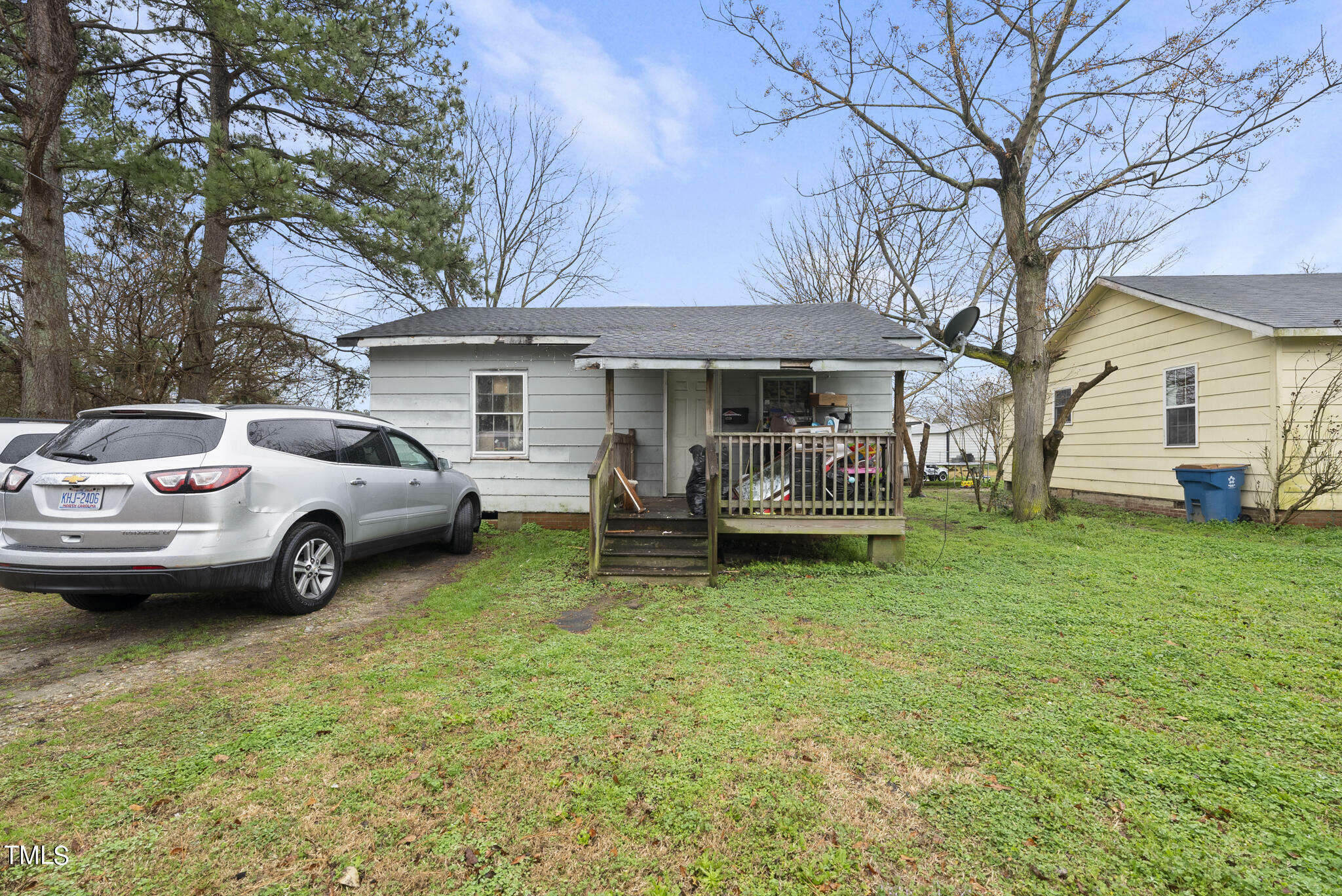 Property Photo:  1012 E Harnett Street  NC 28334 